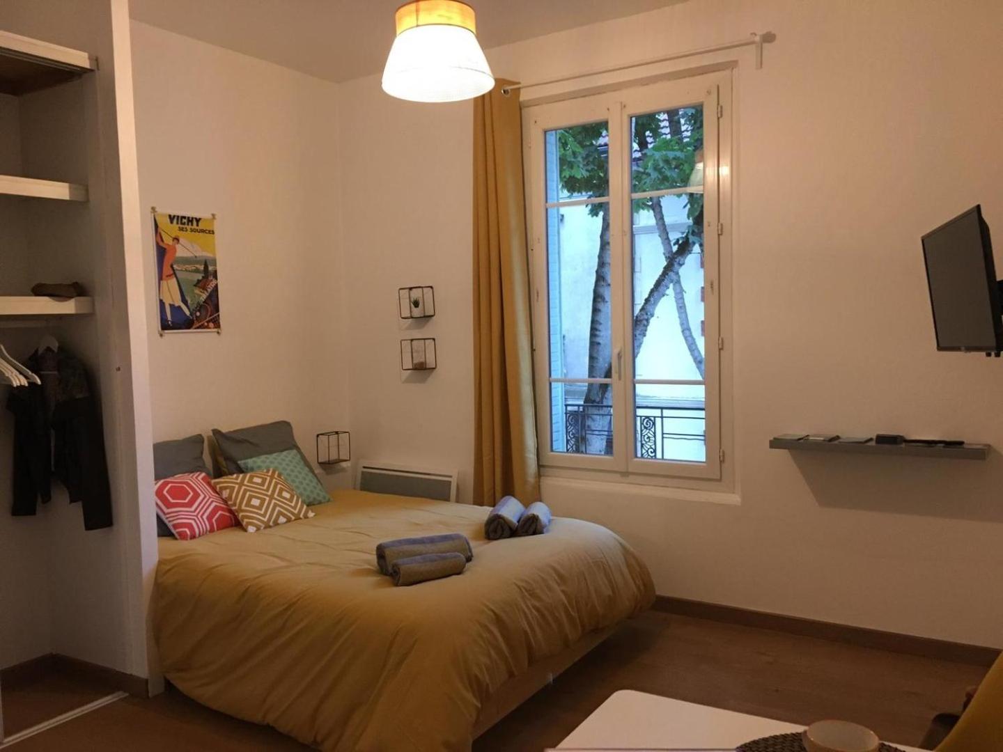 Le Skandi - 28 M² Renove Entre Gare & Centre-Ville Vichy Buitenkant foto